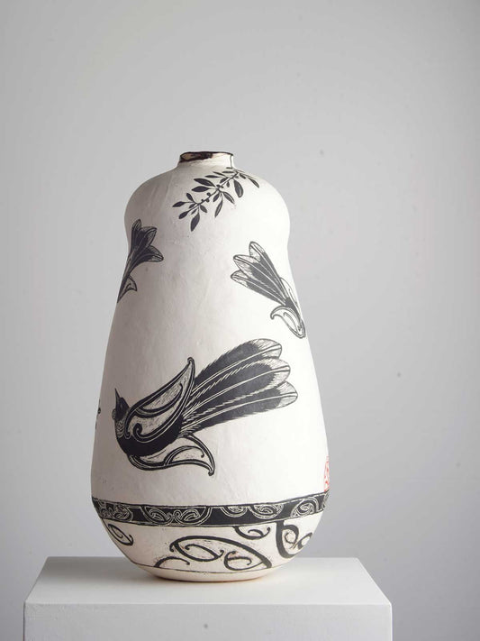 Large Amphora Vessel