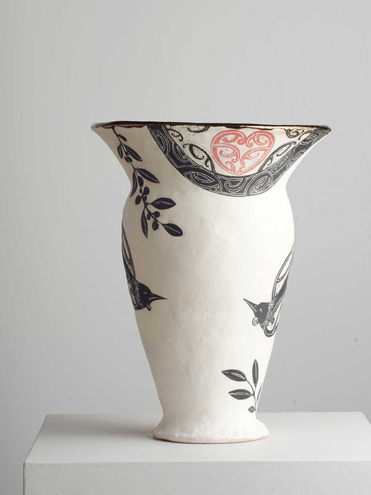 Tui Amphora